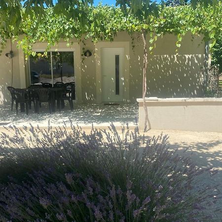 Le Ribbou Vila LʼIsle-sur-la-Sorgue Exterior foto